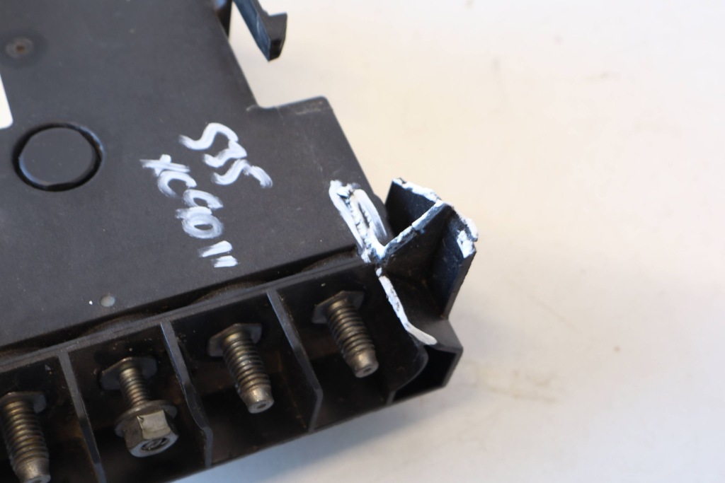 Модуль управление аккумулятором volvo xc90 ii 31652295 в Украине