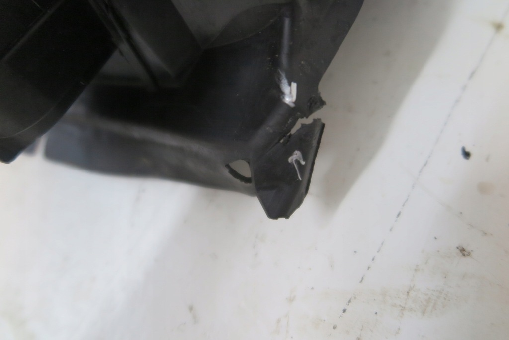 фото №8, Воздуховод впуск воздуха шторка жалюзи bmw x2 u10 5a32a80