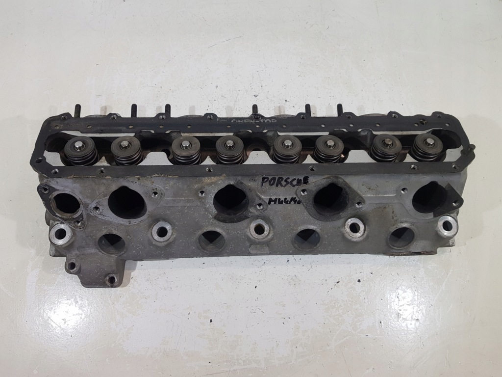 фото №1, Головка цилиндров 9441043038r porsche 944 2.5 b m44/40
