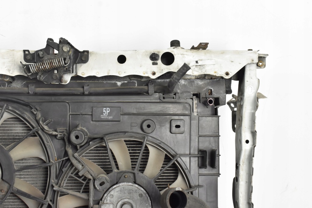 фото №14, Pas передний радиатор вентилятор 100222-1377 toyota prius iii 1.8 гибрид