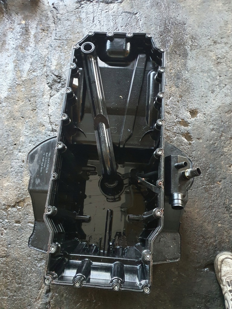 Купити Mercedes benz atego 3 піддон масляна