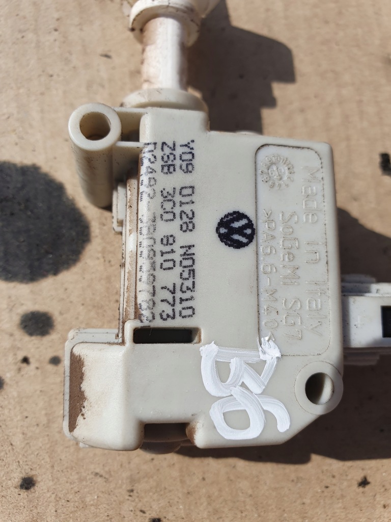 фото №7, Молдинг dekor панель приладів накладка volkswagen passat b6 08r 1.8 tsi lc9x