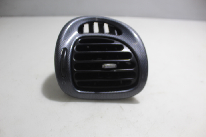 фото №1, Решётка обдув левая citroen xsara picasso