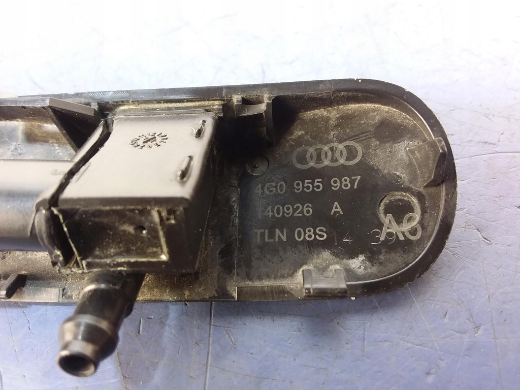 фото №4, Audi a8 d4 форсунки омивачі скло перед kpl