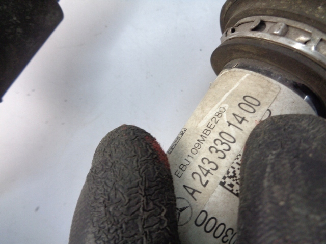 Привідний вал лівий правий перед mercedes eqa 250 w243 2021 rok Оригінал