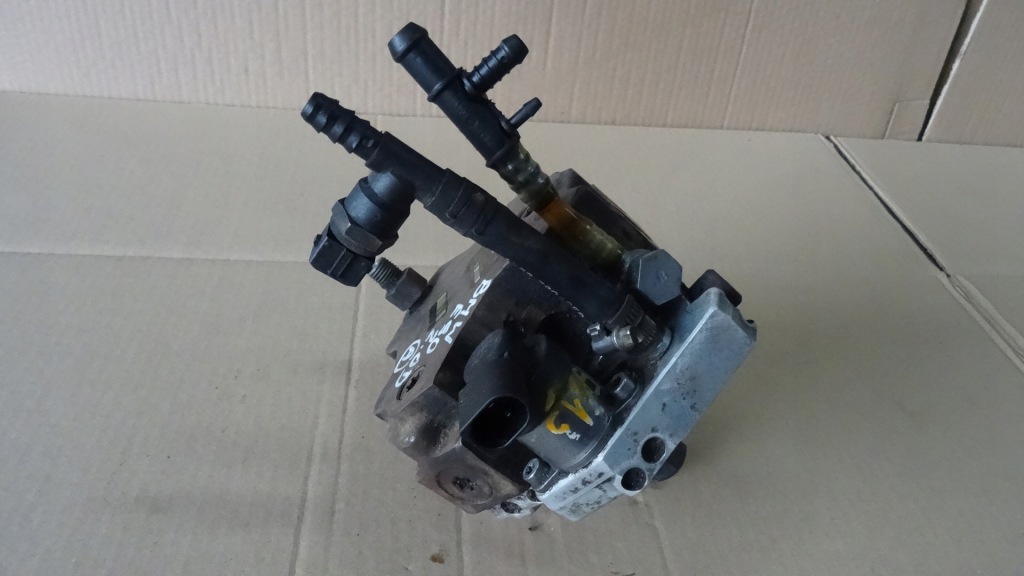 Bmw e90 2.0d насос упорскування 0445010045 Ціна