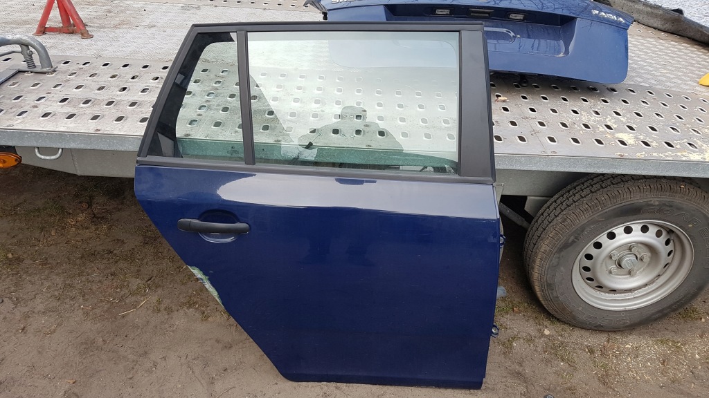 фото №1, Дверь полный skoda fabia ii kombi lf5a