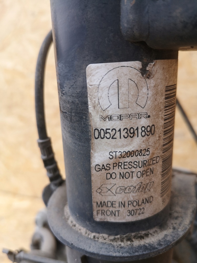 фото №9, Jeep compass ii амортизационная стойка поворотный кулак правый перед