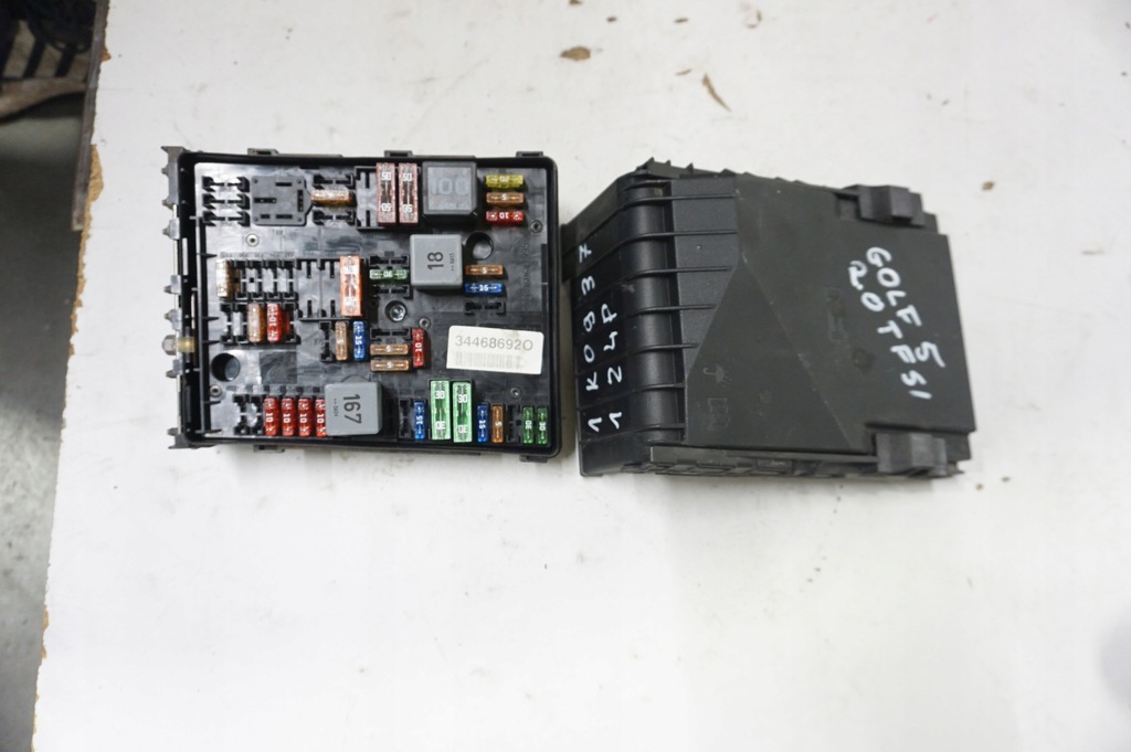 фото №1, Коробка запобіжників bsi 1k0937124p volkswagen audi