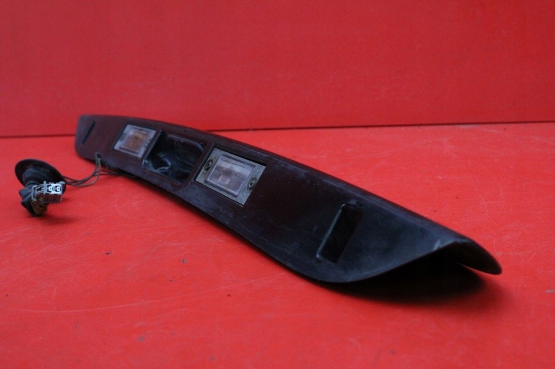 фото №8, Накладка крышки задняя задняя czarna chrysler grand voyager 4 iv lift 04-07