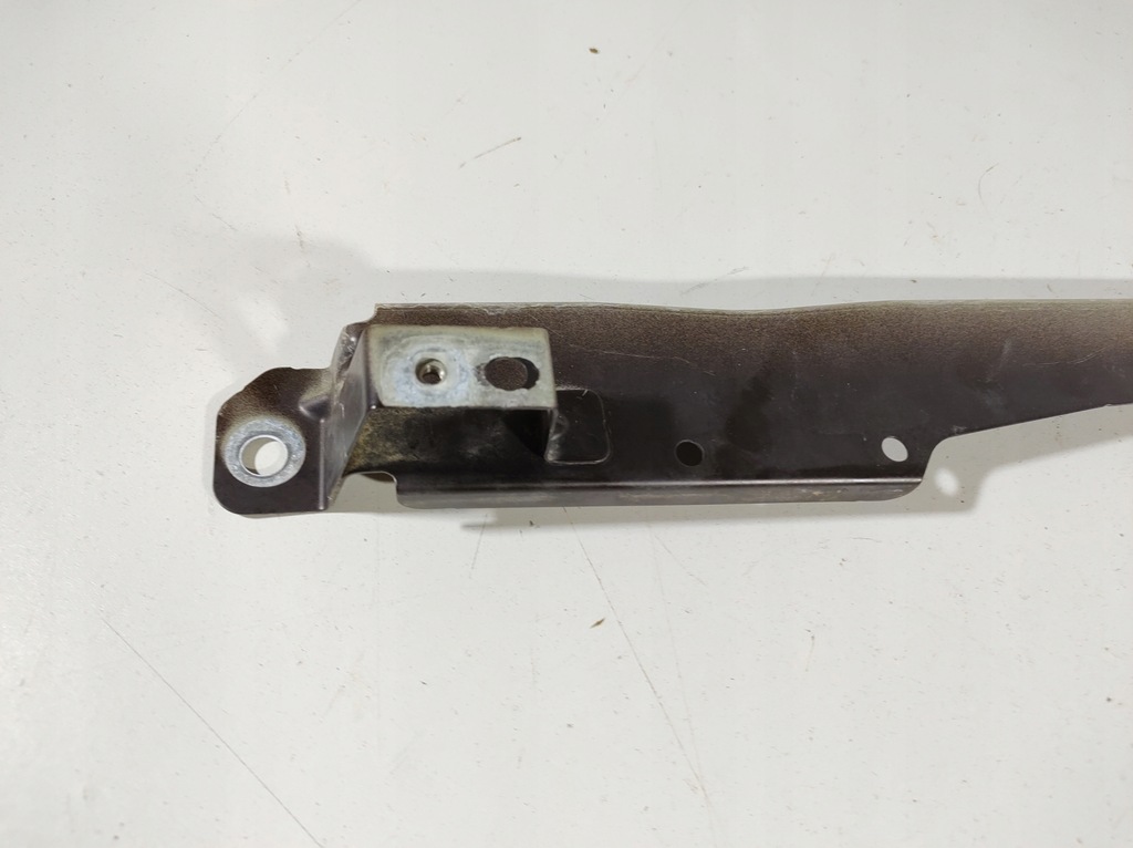 фото №6, Volvo v60 18r- кронштейн крыла левый 31468233