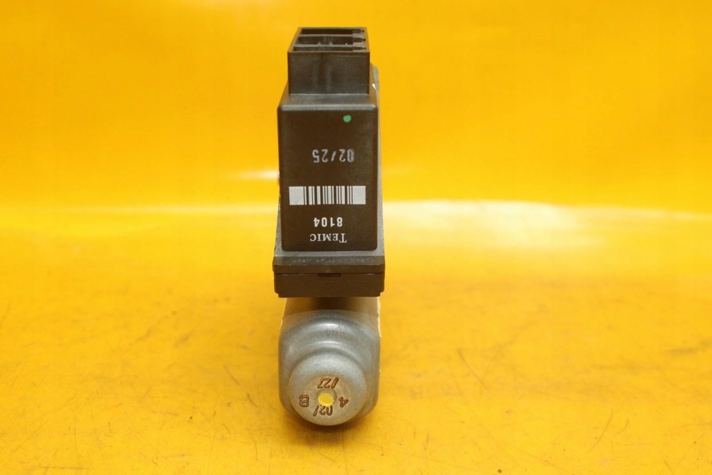 фото №5, Моторчик блок управления стекло правый перед vw polo iv 9n 6q2959801a