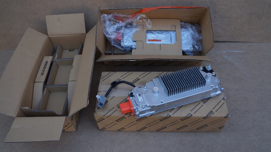 фото №1, Toyota rav4 v преобразователь напряжения g9270-42060