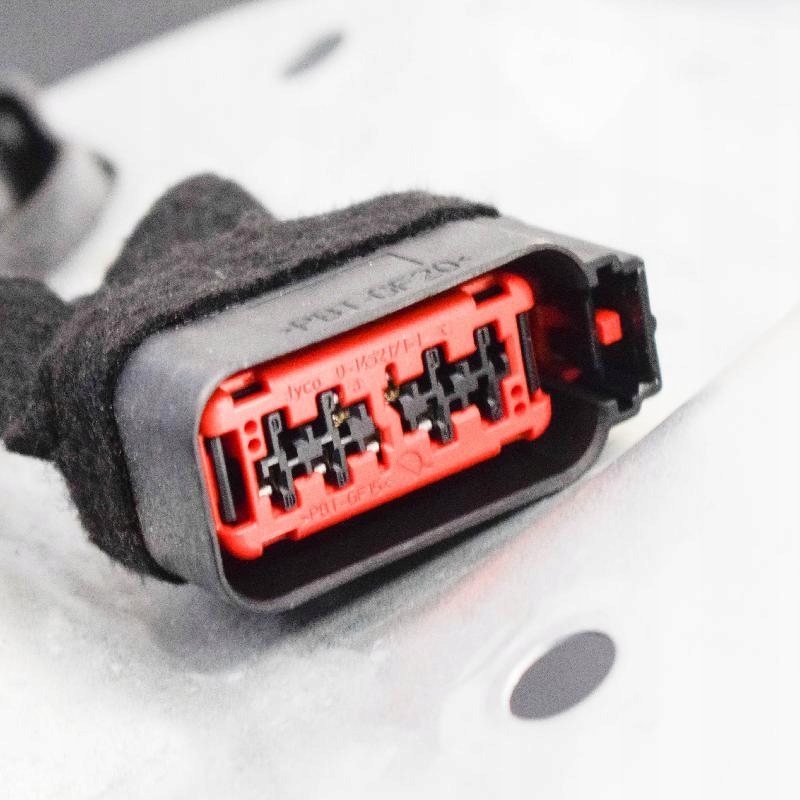 фото №7, Volvo c30 передній правий підйомник скло двері з динаміком 983165-103 86799