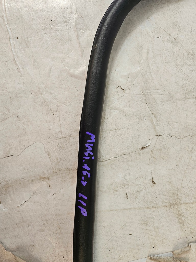 фото №4, Ford mustang 15- прокладка перед левая дверь нижняя