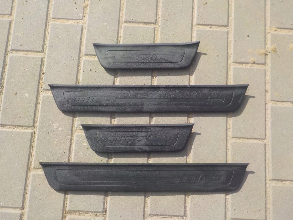 фото №1, Молдинг накладки поріг kia niro 2019 85873-g5000