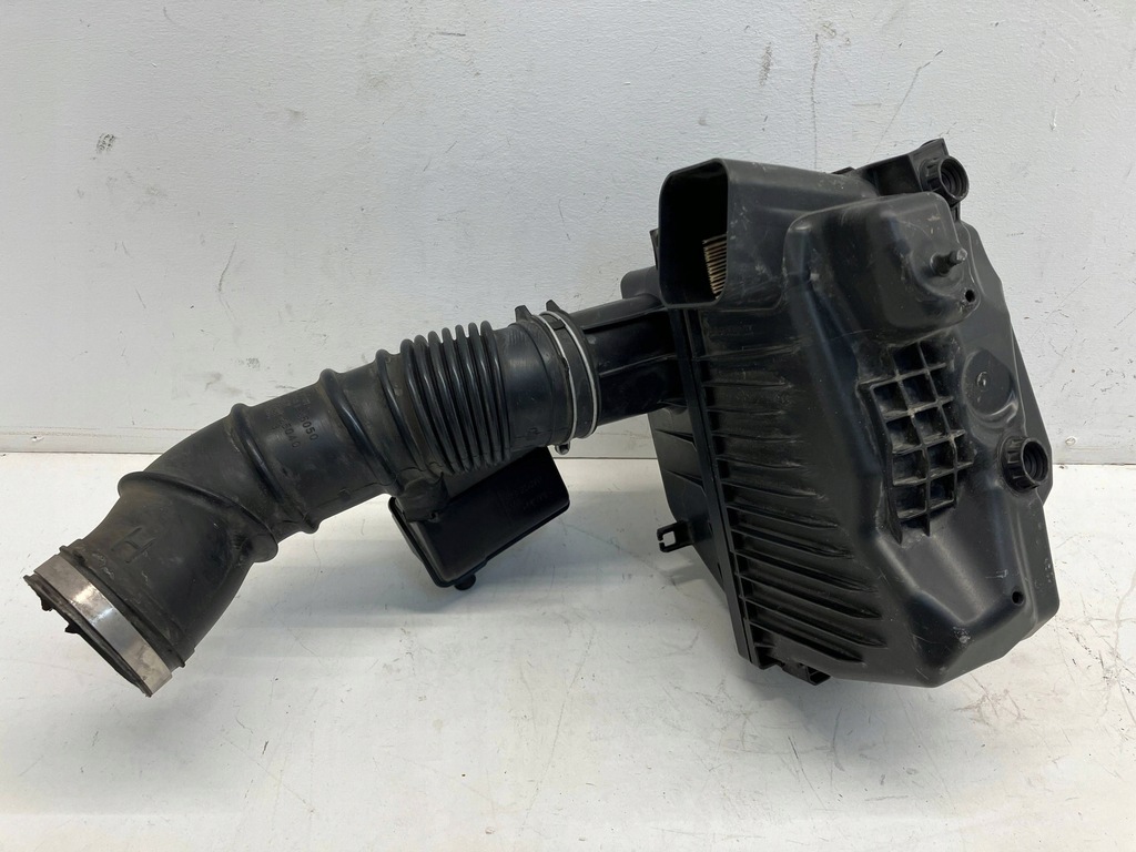 фото №9, Rav4 v 2.5 гібрид корпус фільтра повітря резонатор труба комплектна