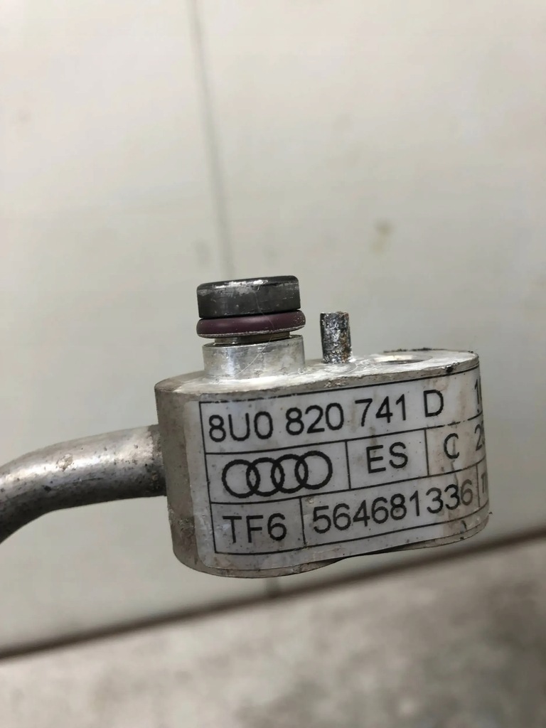 фото №5, Шланг кондиціонера audi q3 8u 8u0820741d