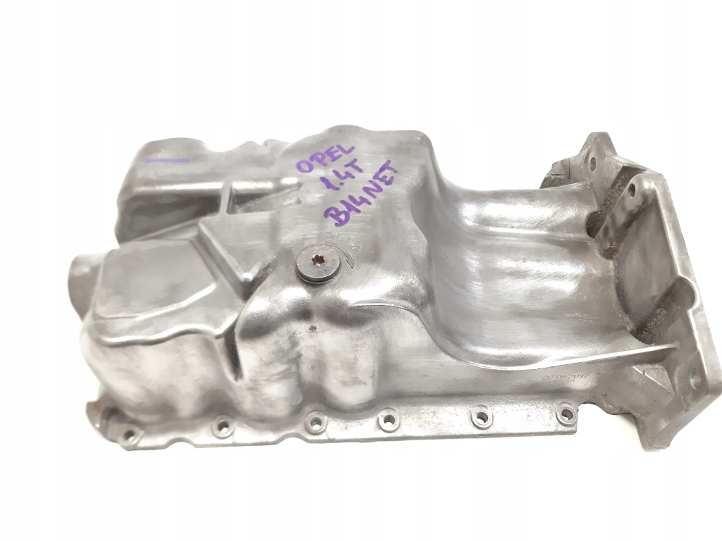 Opel 1.4 turbo піддон масляна 55562729 55568035 Доставка