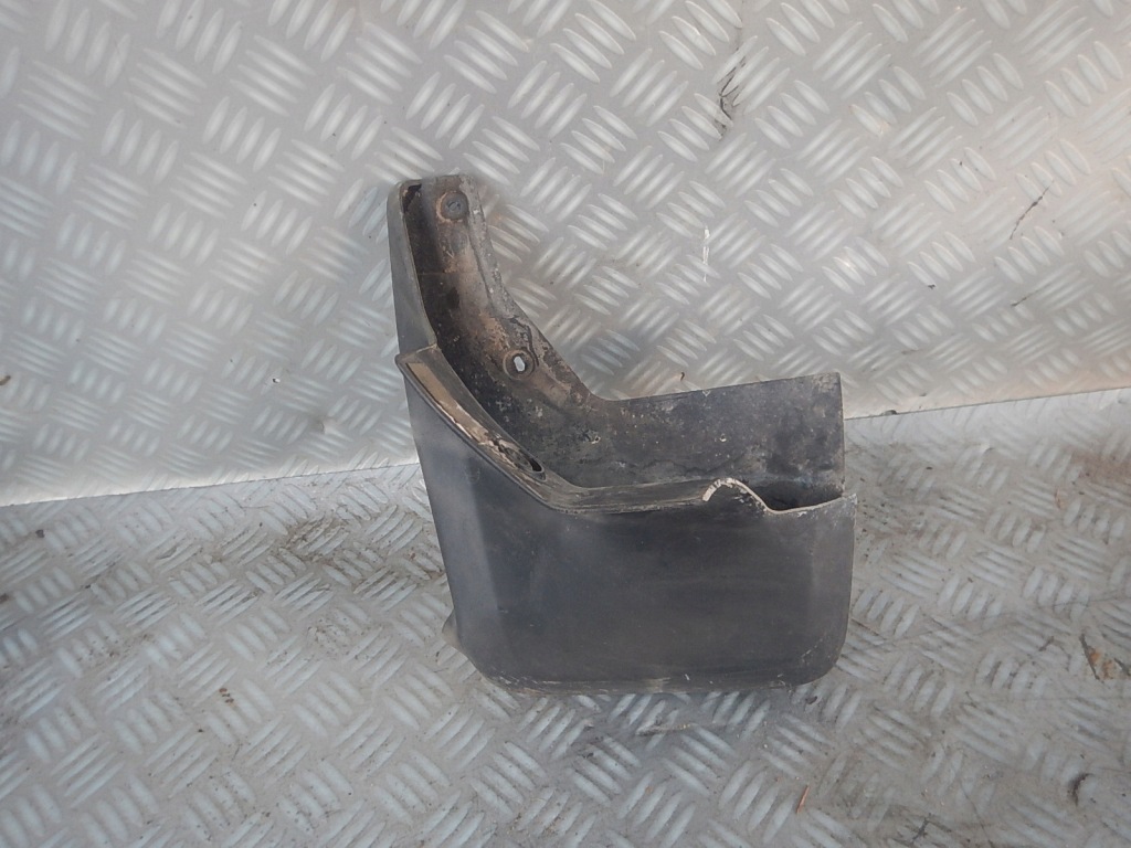 фото №1, Nissan titan armada 5.6 v8 левый брызговик задняя