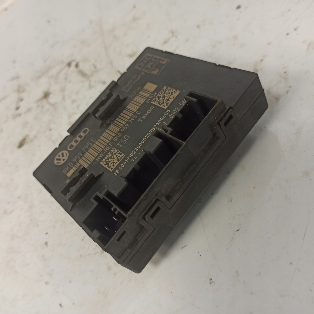 фото №9, Audi a4 b8 модуль блок управления дверь 8k0959795c