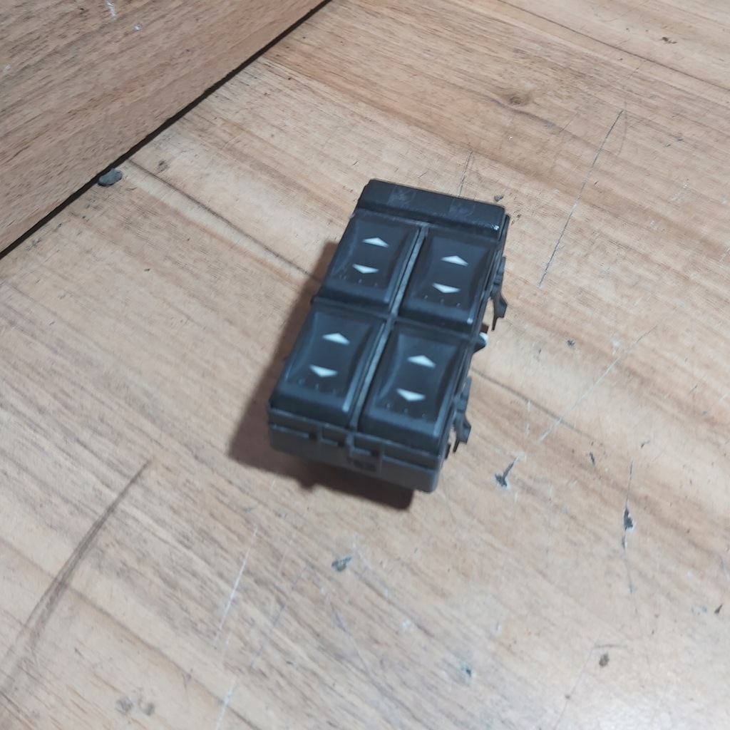 фото №1, Панель окон mondeo mk3