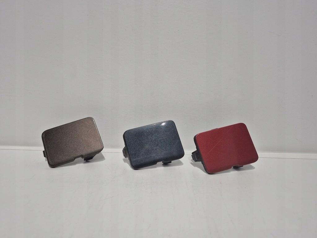 фото №1, Dacia sandero ii 16-20 lift заглушка фаркоп бампера перед оригинальная