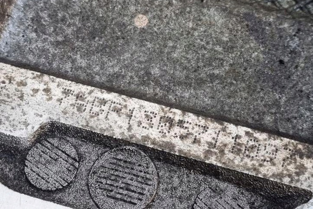 Поддон dodge caliber 04884660ac 1.8l бензиновый 110kw 2007 Цена