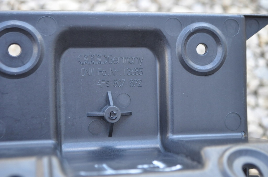 Направляющая бампера задняя audi a6 c6 sedan 4f5807897 левый с Разборки