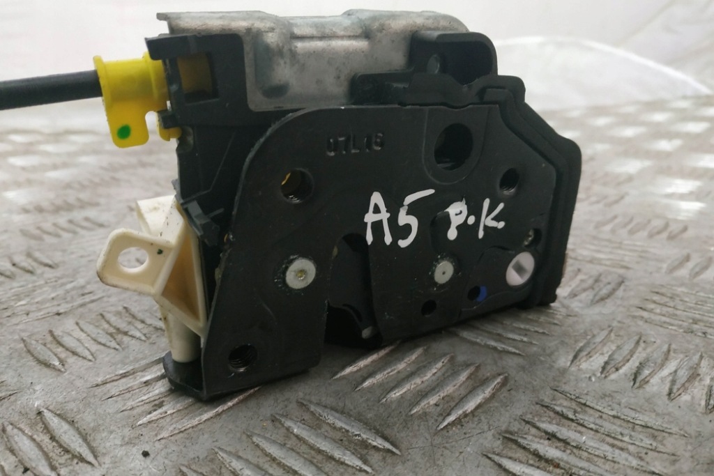фото №8, Замок левых передних дверь audi a5 sportback 8ta 8j2837015e 3.0l