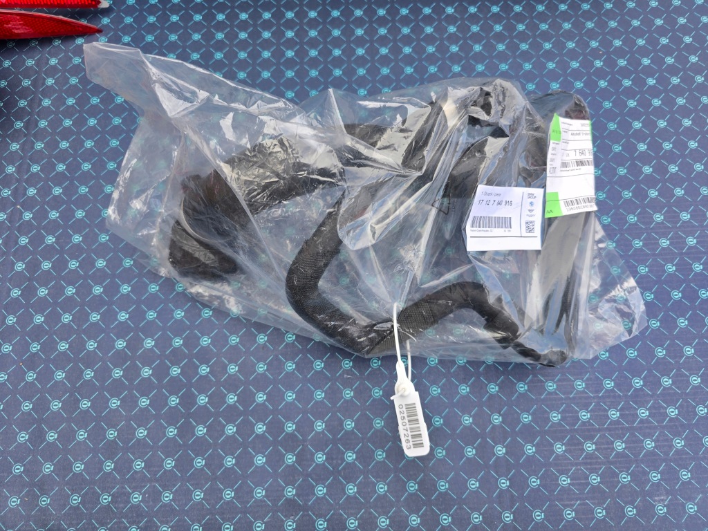 фото №1, Патрубок шланг bmw 5 f10 f11 f07 7640916 nowa