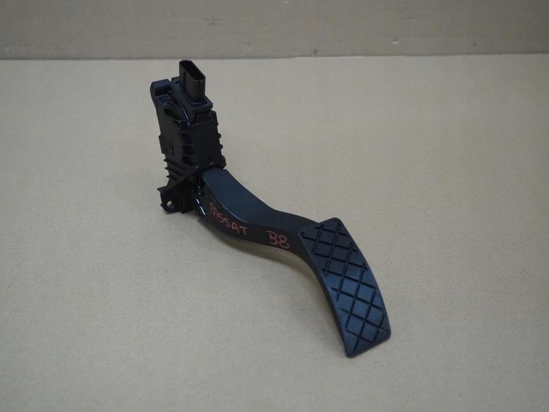 фото №1, Педаль газа vw passat b8 5q1723503h