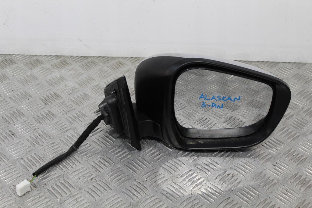 фото №1, Зеркало правое 3 контакты renault alaskan