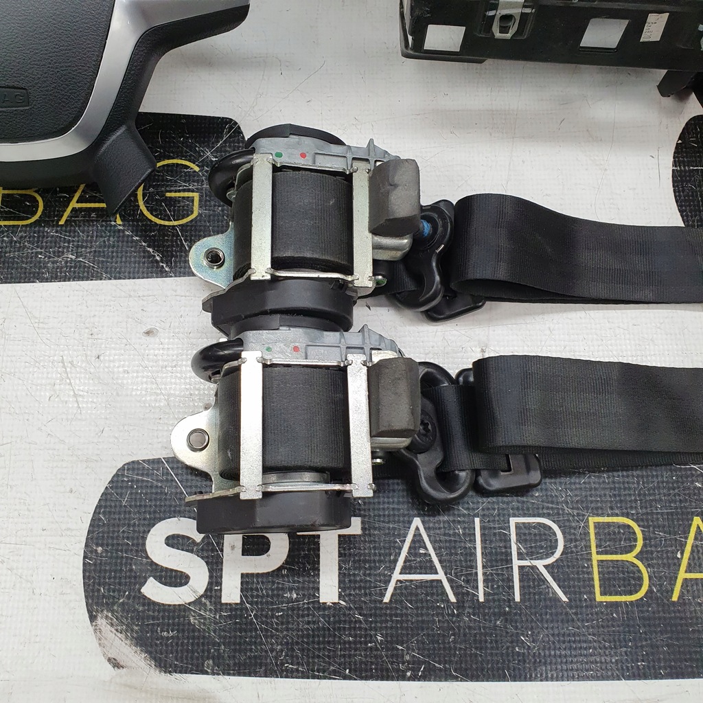 фото №7, Focus 3 iii приборная панель консоль подушки безопасности ремни подушка безопасности