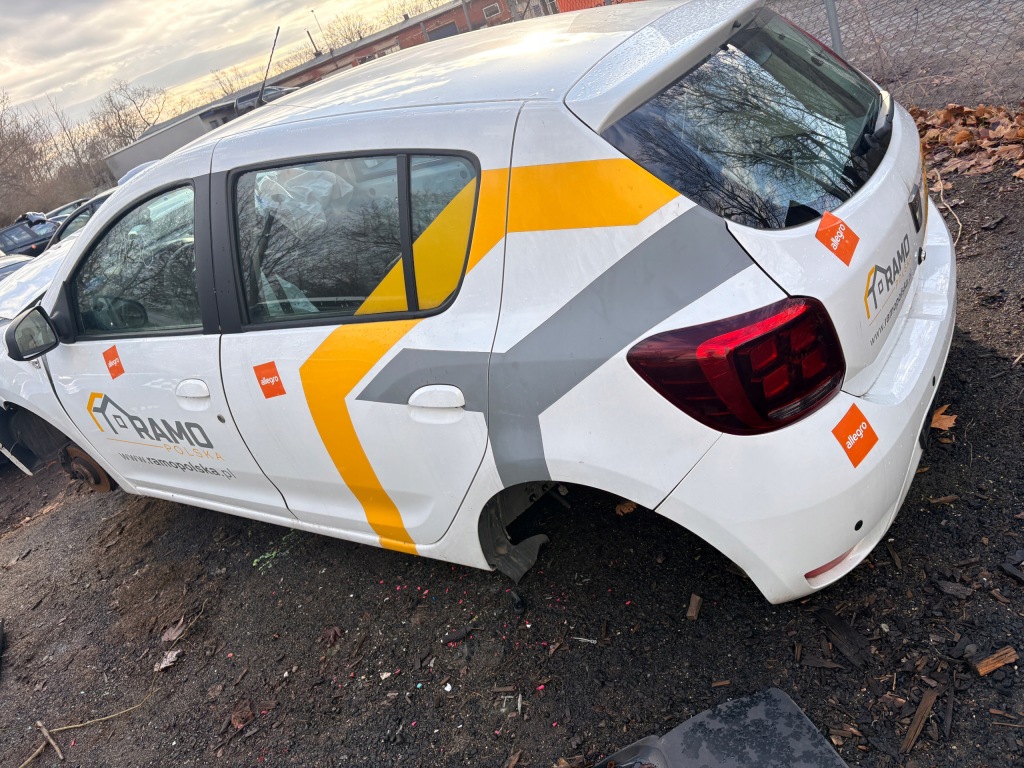 фото №1, Dacia sandero ii крыло левый четверть левая блок двигателя крыша порог karosera поддон