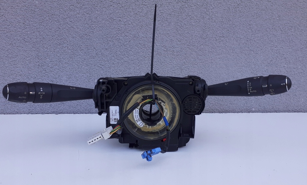 фото №1, Переключатель комбинированный лента citroen c4 ii b7 ds4 98000223zd