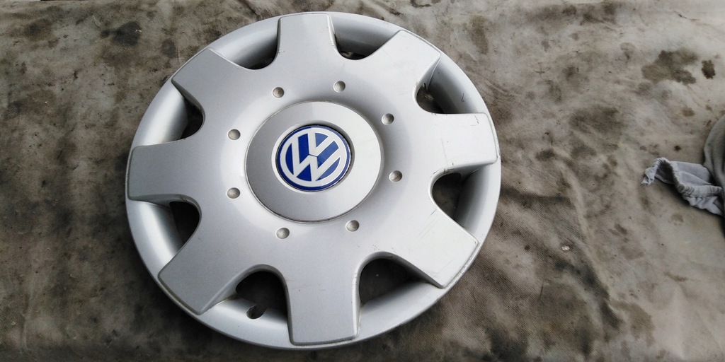 фото №1, Vw golf beetle колпак 15 orygina 1c0601147f eu