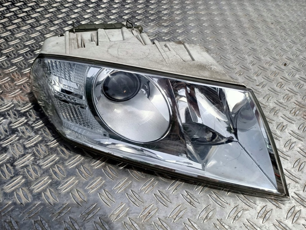 фото №1, Лампа правая skoda octavia i линза 04-