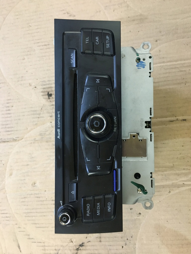 фото №1, Радіо cd anglik audi a4 b8 8t2035186c