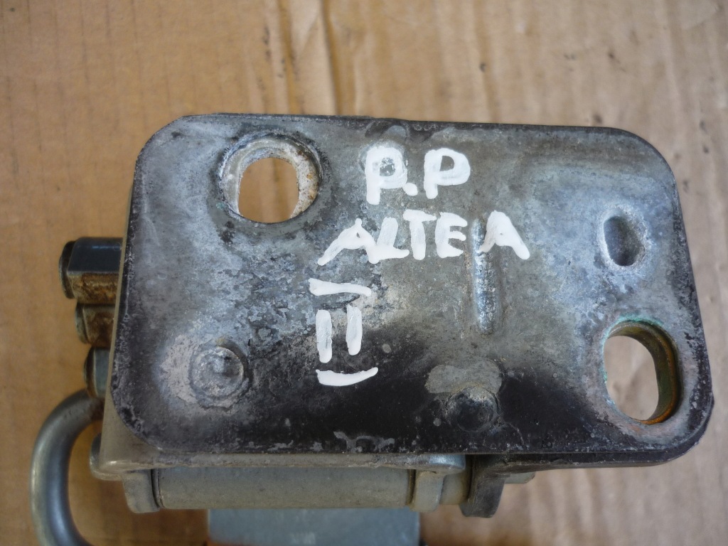 фото №11, Петля правий перед верхній + нижній seat altea, leon ii 6q0831412 5p0831402