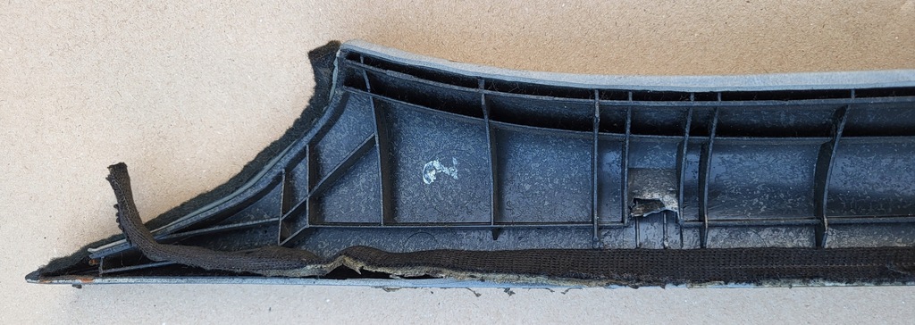 фото №9, Защита обшивка стойка a левый правый перед mercedes 190 w201 серые оригинальный номер