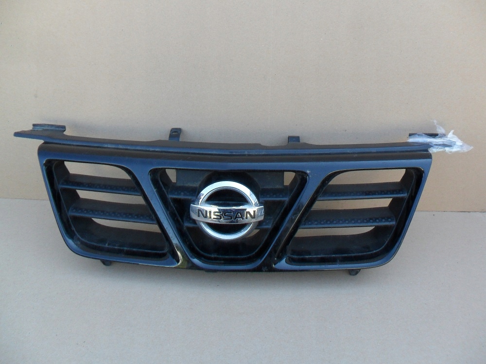 фото №1, Nissan x-trail t30 2001 2002 2003 2004 2005 решітка радіатора