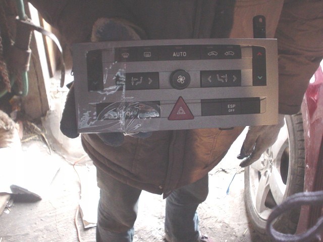 фото №1, Peugeot 407 панель кондиционера