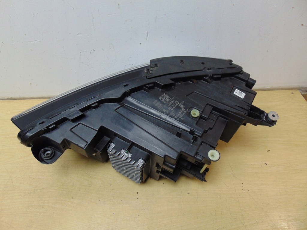 фото №9, Лампа права перед audi q4 e-tron 89a941036 europa