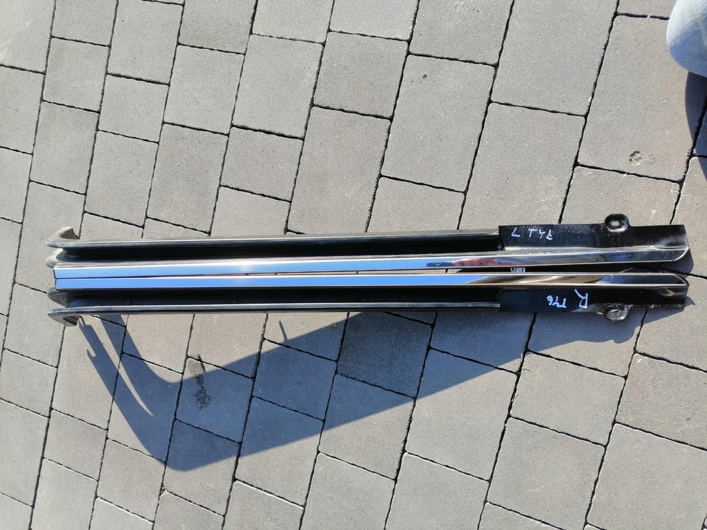 фото №1, Chrysler town country направляющая направляющая хром дверь