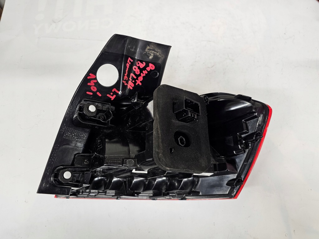 фото №12, Volkswagen passat b8 kombi lift лампа ліва задня задня w крила 3g9945095g