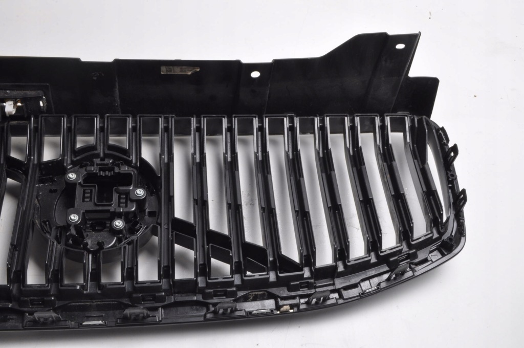 Volvo xc60 2 решітка  бампера решітка радіатора решітка радіатора 32291268 32291019 32386075 Ціна