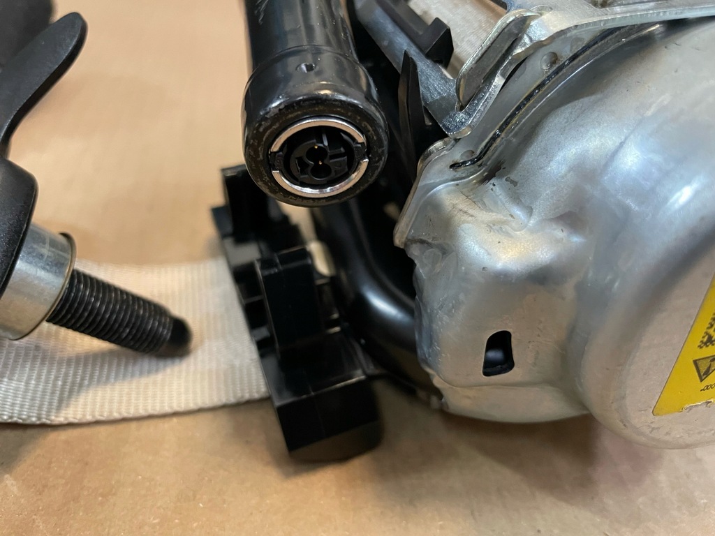 фото №4, Alfa romeo giulia usa pas безпеки правий beż