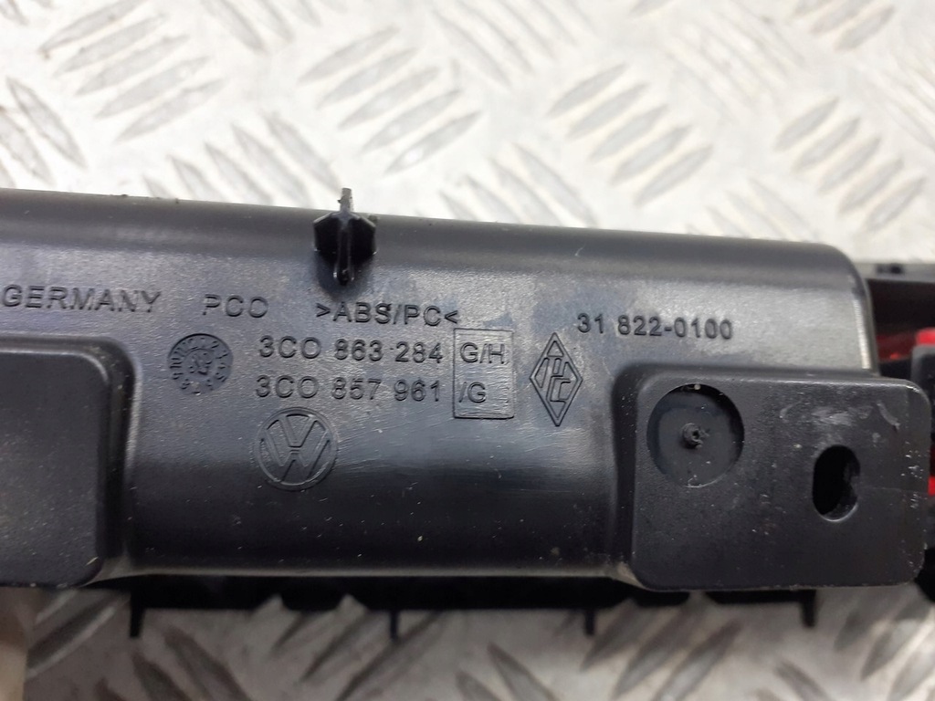 фото №2, Пепельница vw passat b6 2.0 tdi 3c0863284