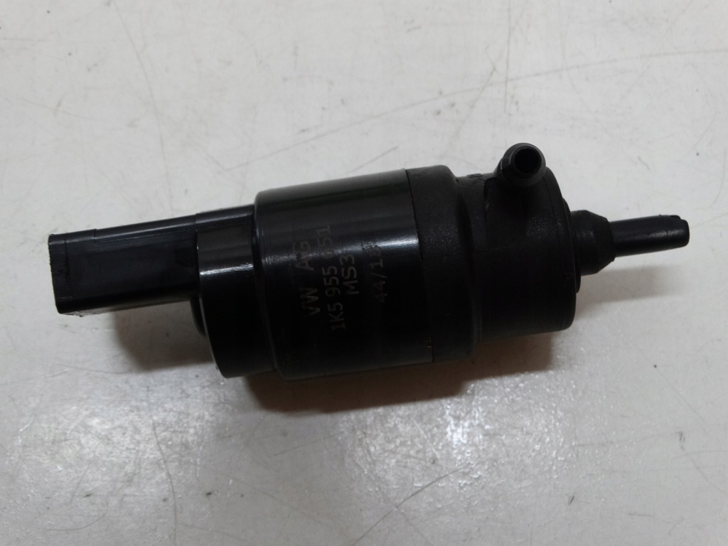 фото №1, Помпа розпилювача skoda octavia ii 1k5955651